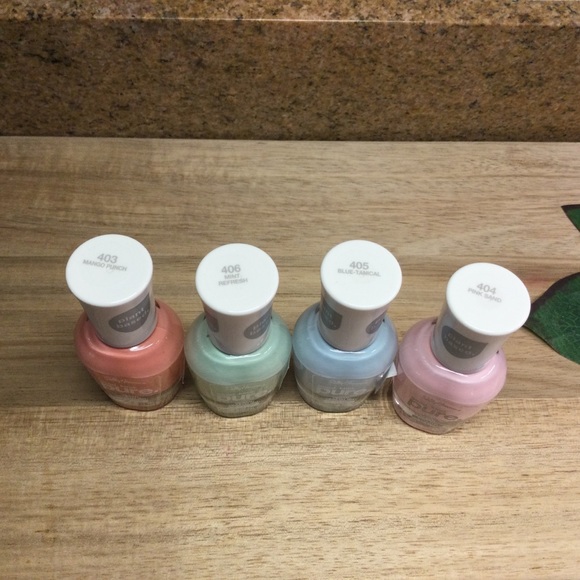 New Sally Hansen x Pure Vegan Nail Colour - Picture 2 of 2